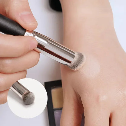 Premium Foundation & Concealer Brush